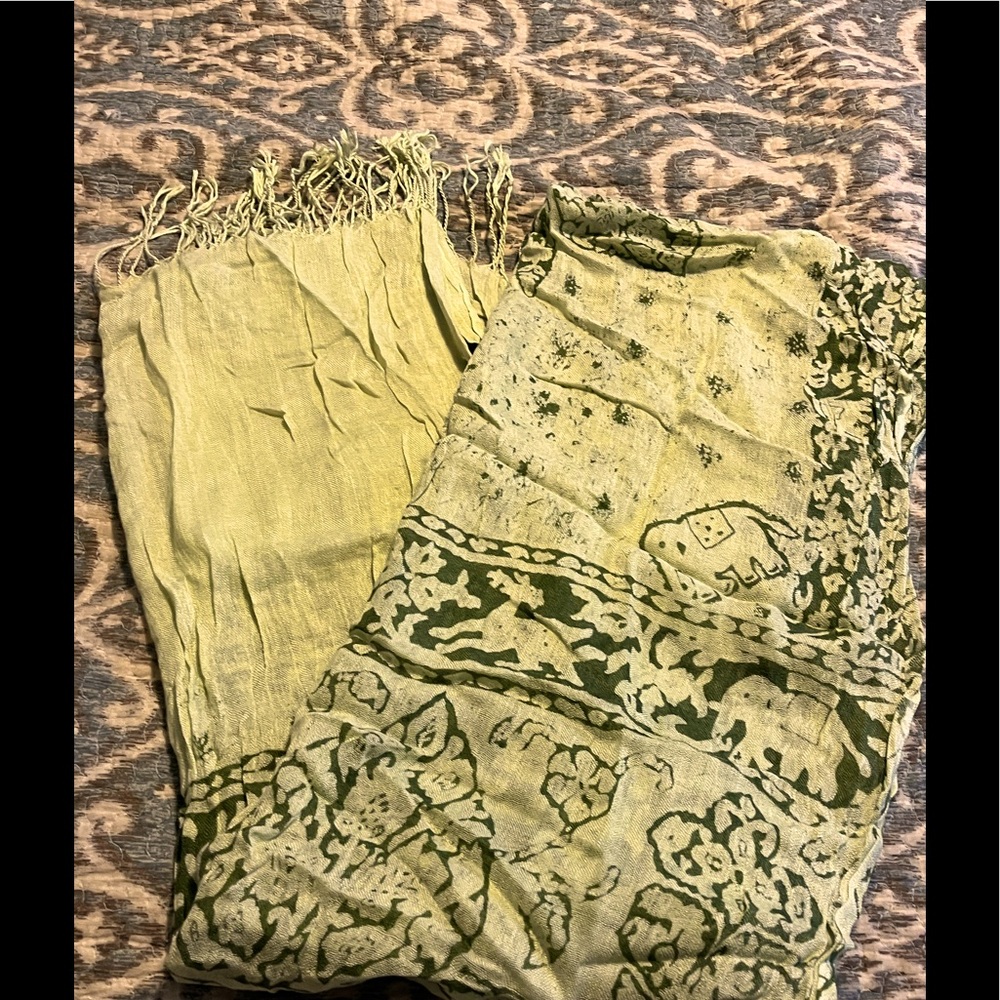 Green Elephant Scarf